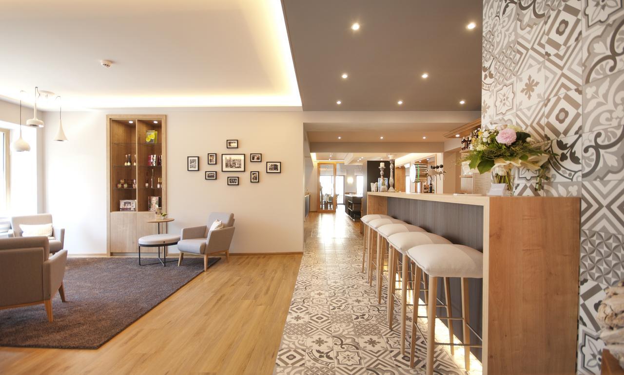 Pünderich Hotel Restaurant Zur Marienburg מראה חיצוני תמונה